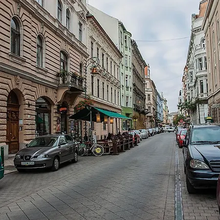 Sunny Βουδαπέστη